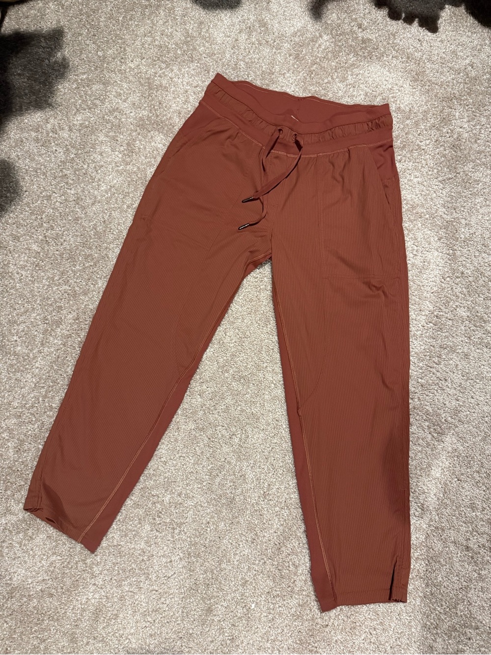 lululemon athletica Women’s Joggers in Rust Brown